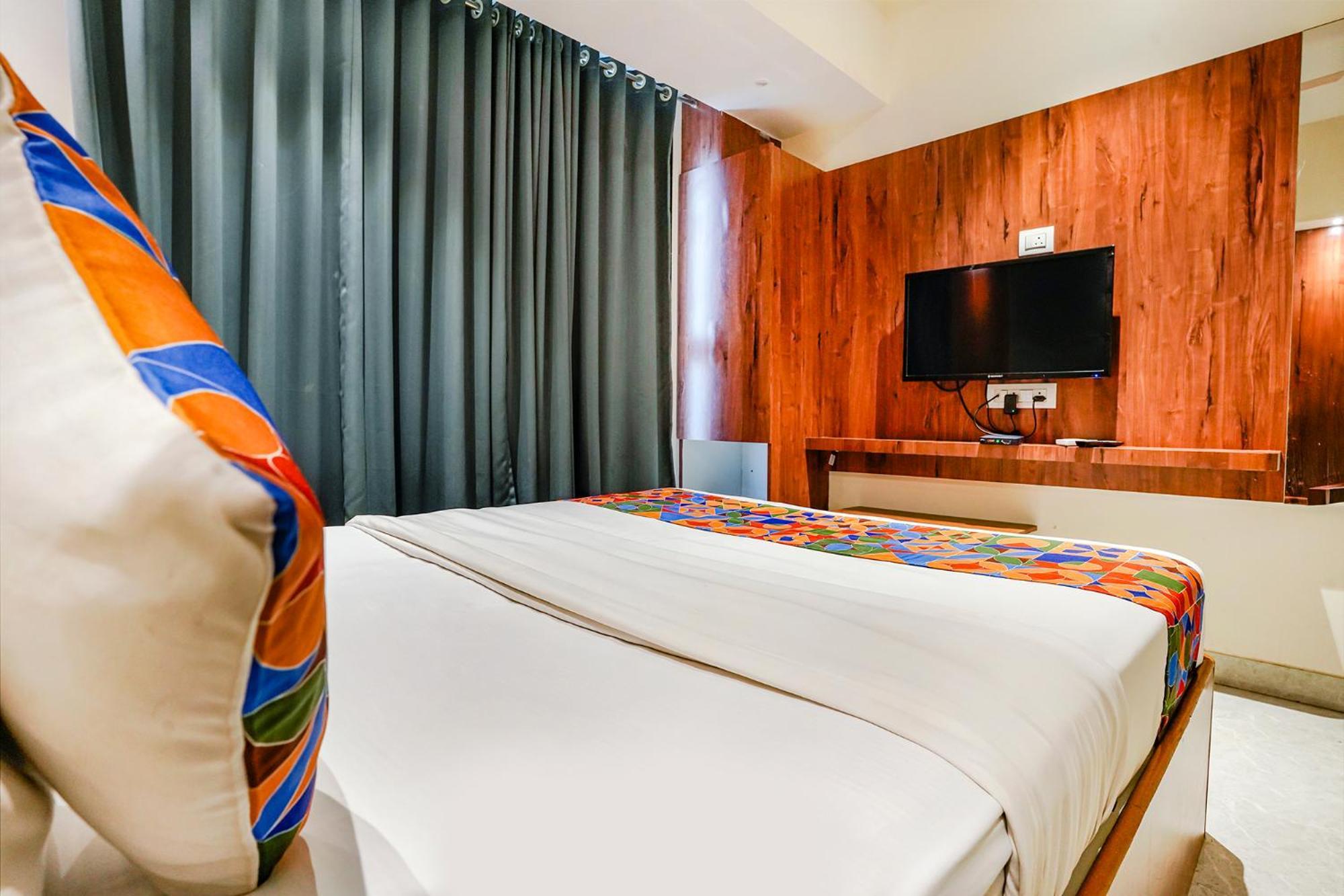 Fabexpress Utsav Residency - Nr Panvel Hotel Jāmb Buitenkant foto