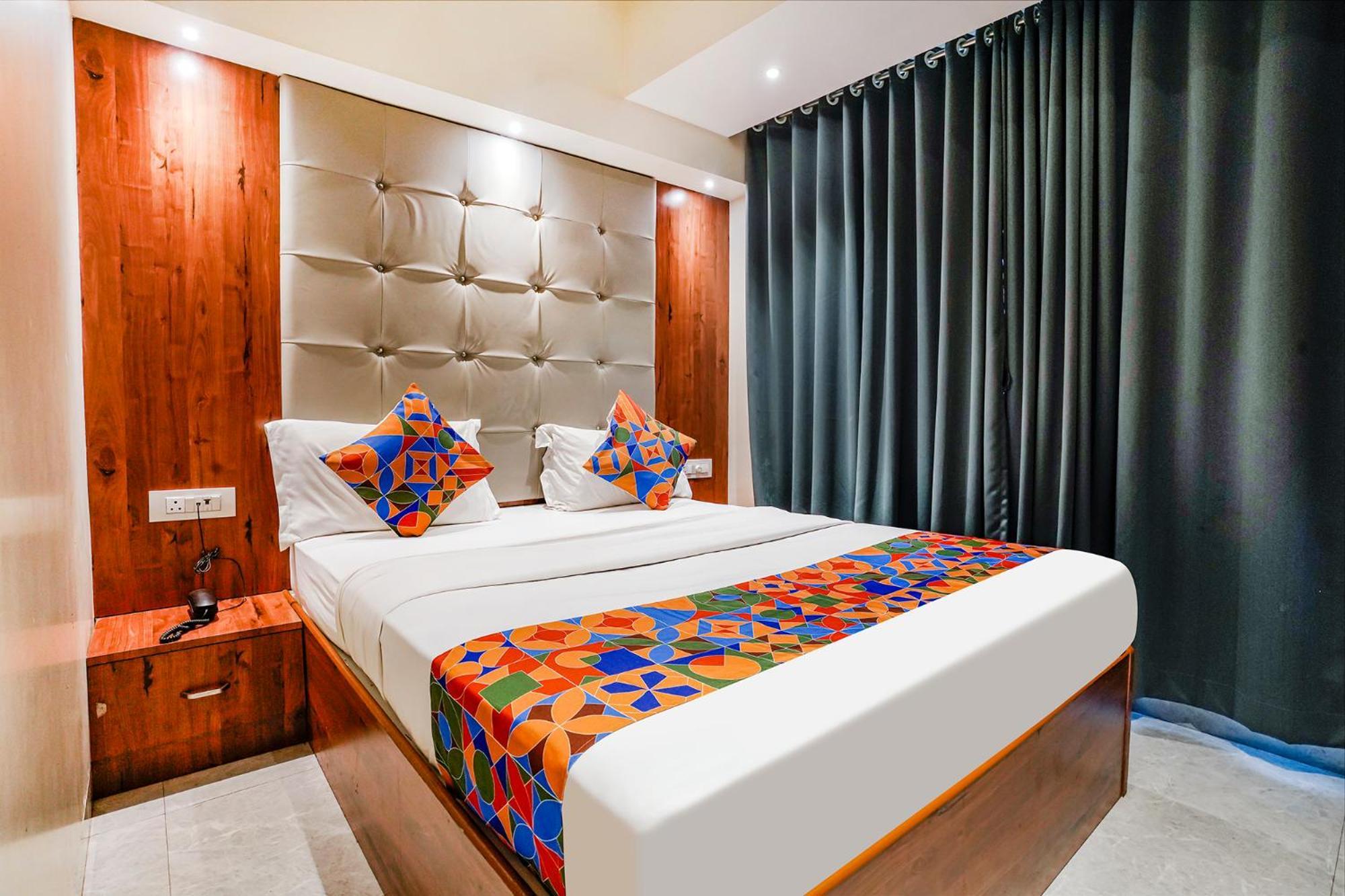 Fabexpress Utsav Residency - Nr Panvel Hotel Jāmb Buitenkant foto