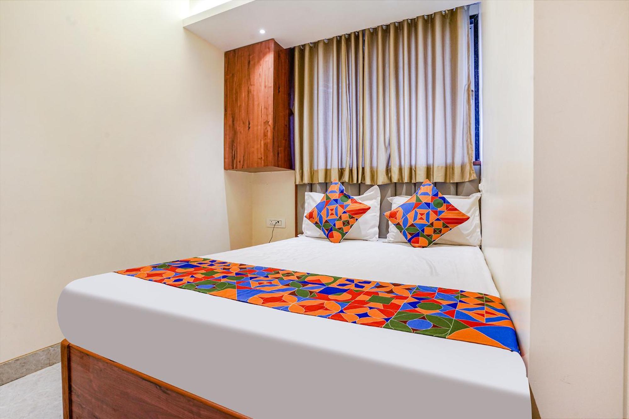 Fabexpress Utsav Residency - Nr Panvel Hotel Jāmb Buitenkant foto